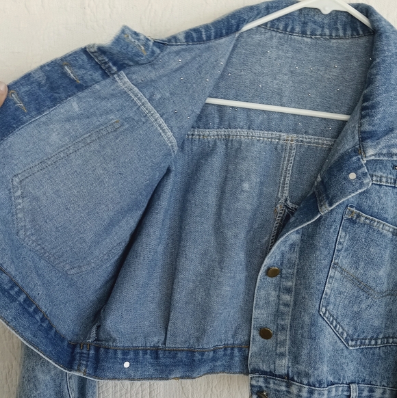 DAVI & DANI Pearl Accent Jean Jacket Cropped Denim Retro Madonna Vibes 80s Babe - Picture 8 of 14